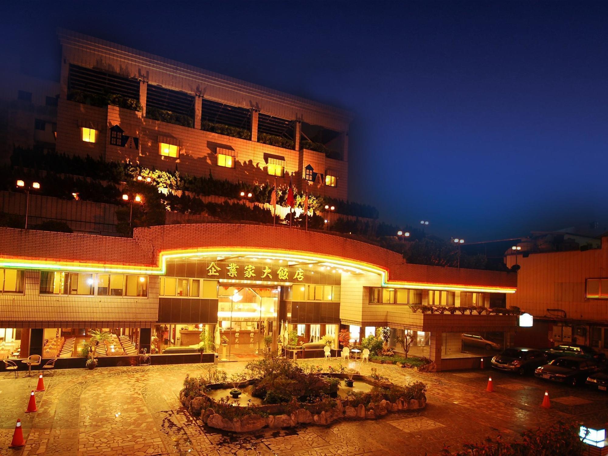 The Enterpriser Hotel Taichung Extérieur photo