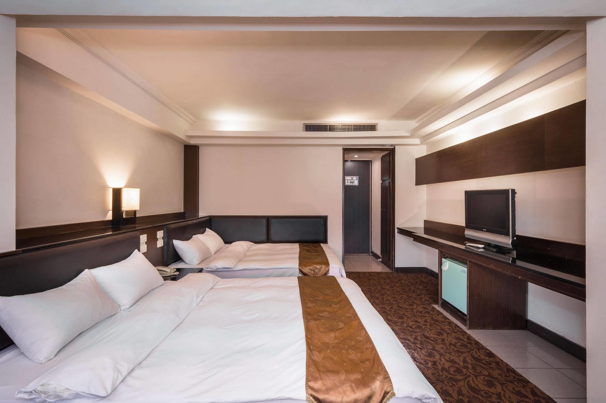 The Enterpriser Hotel Taichung Extérieur photo