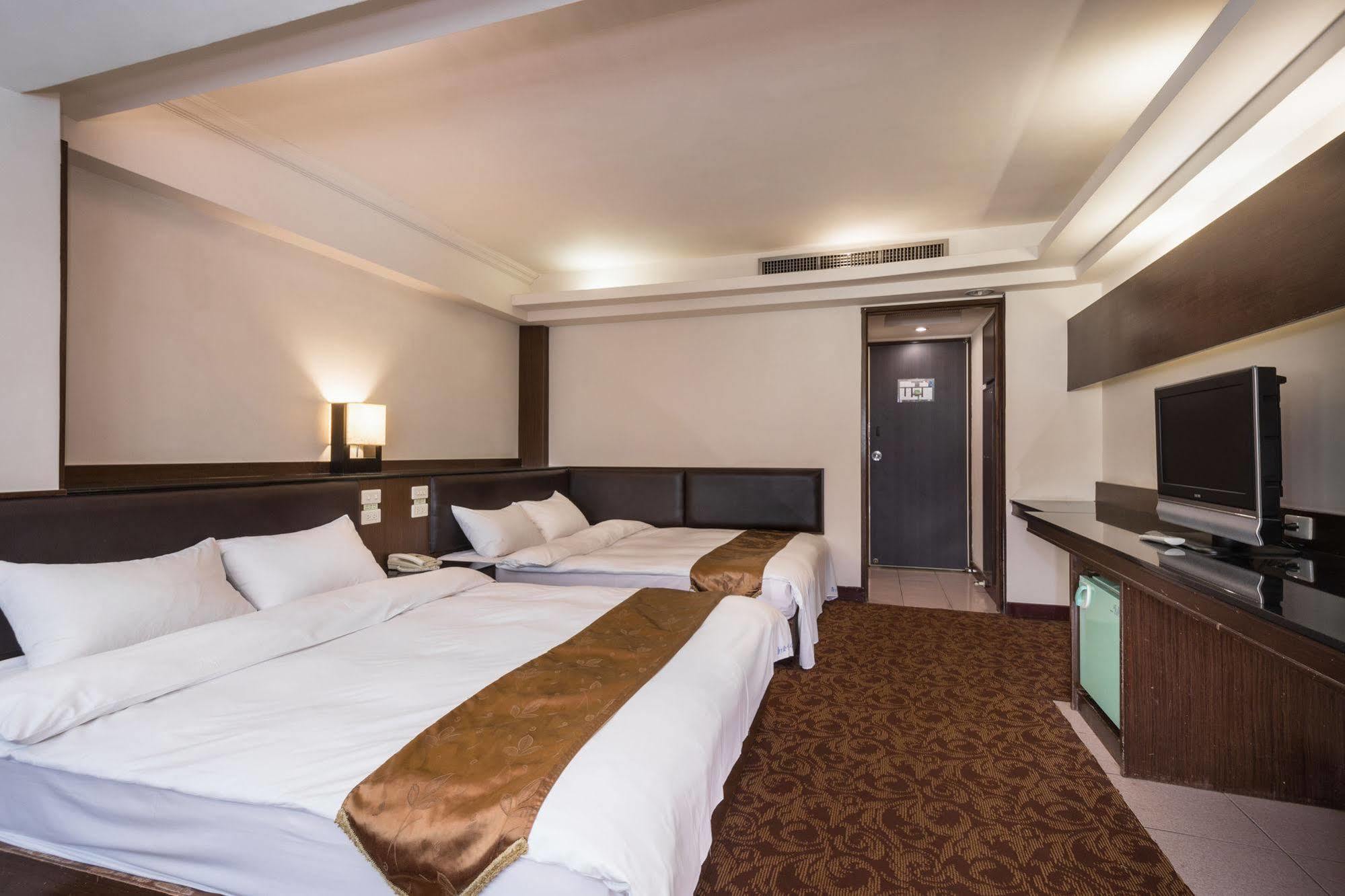The Enterpriser Hotel Taichung Extérieur photo