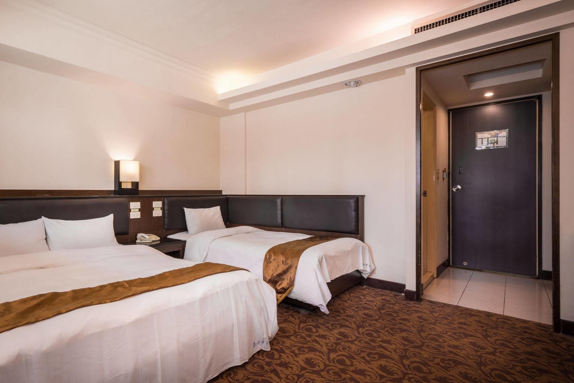 The Enterpriser Hotel Taichung Extérieur photo