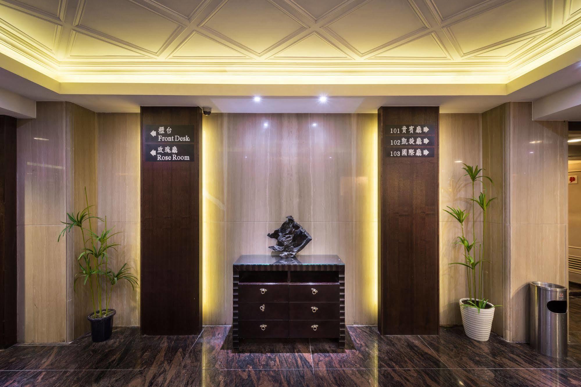 The Enterpriser Hotel Taichung Extérieur photo