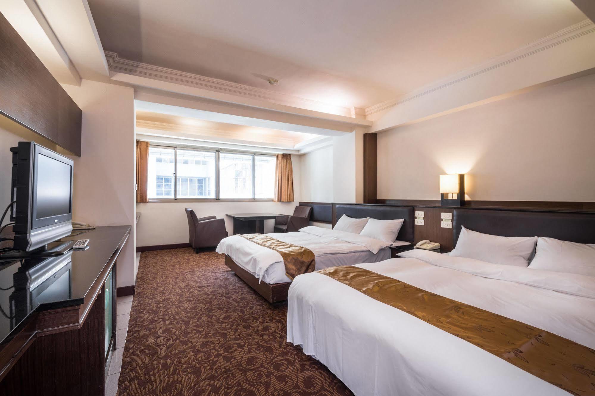 The Enterpriser Hotel Taichung Extérieur photo